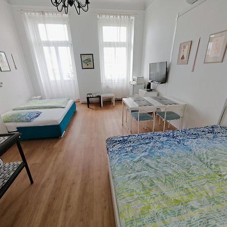 Apartments Katarina Praha Bagian luar foto