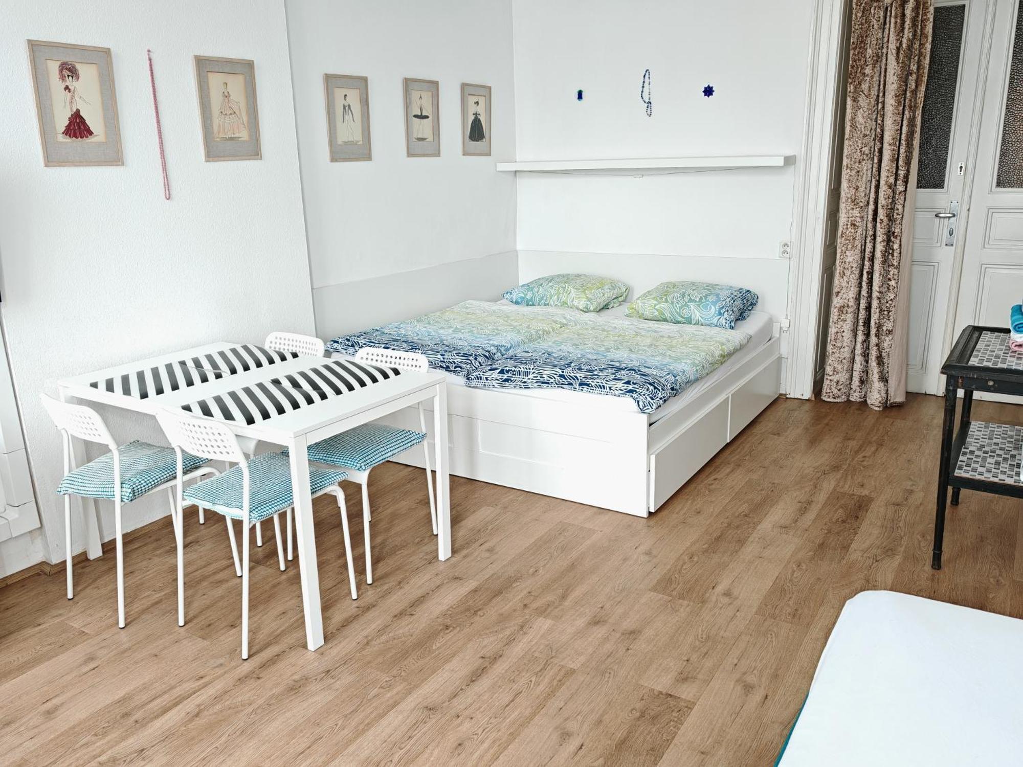 Apartments Katarina Praha Bagian luar foto