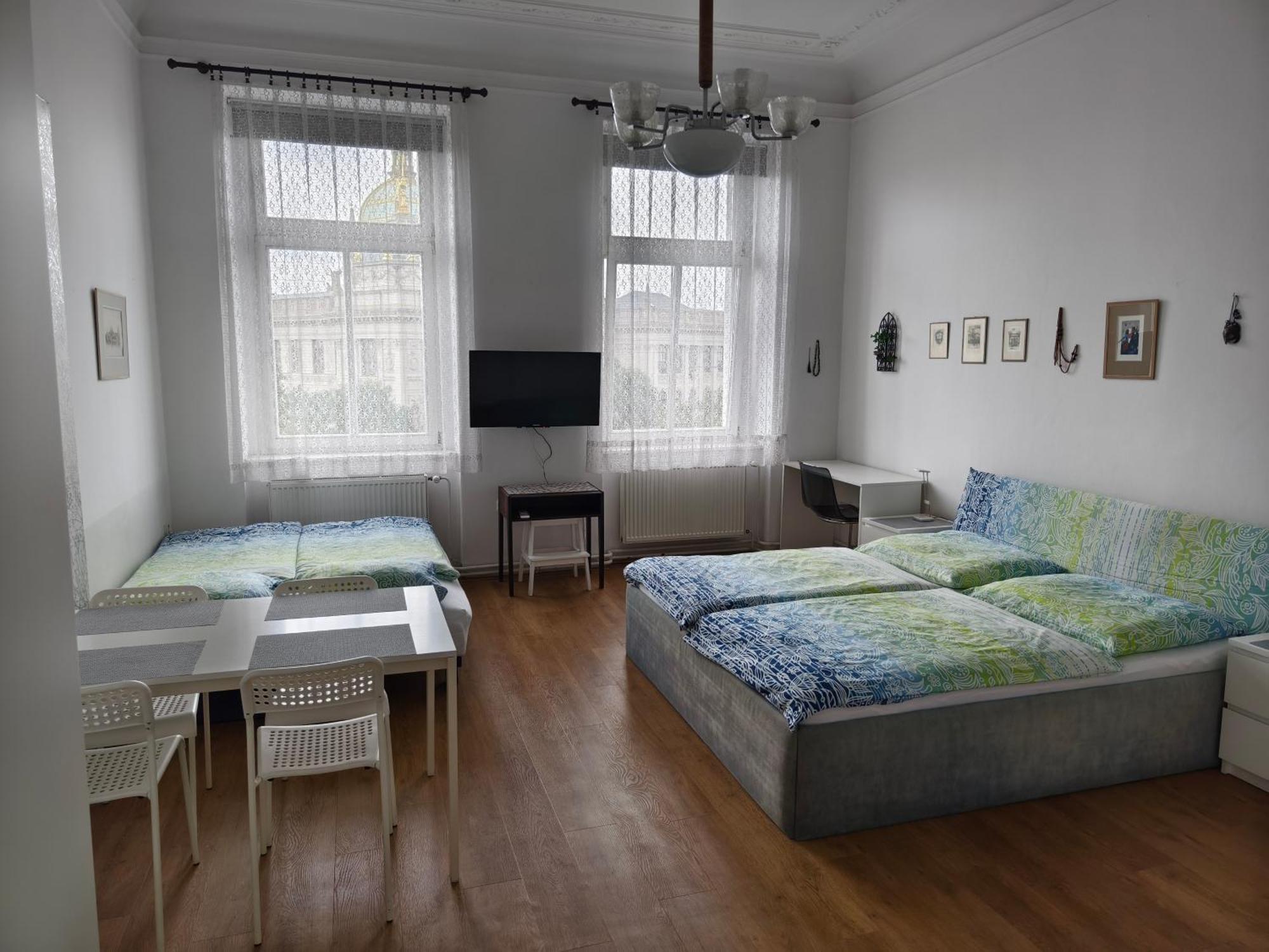 Apartments Katarina Praha Bagian luar foto