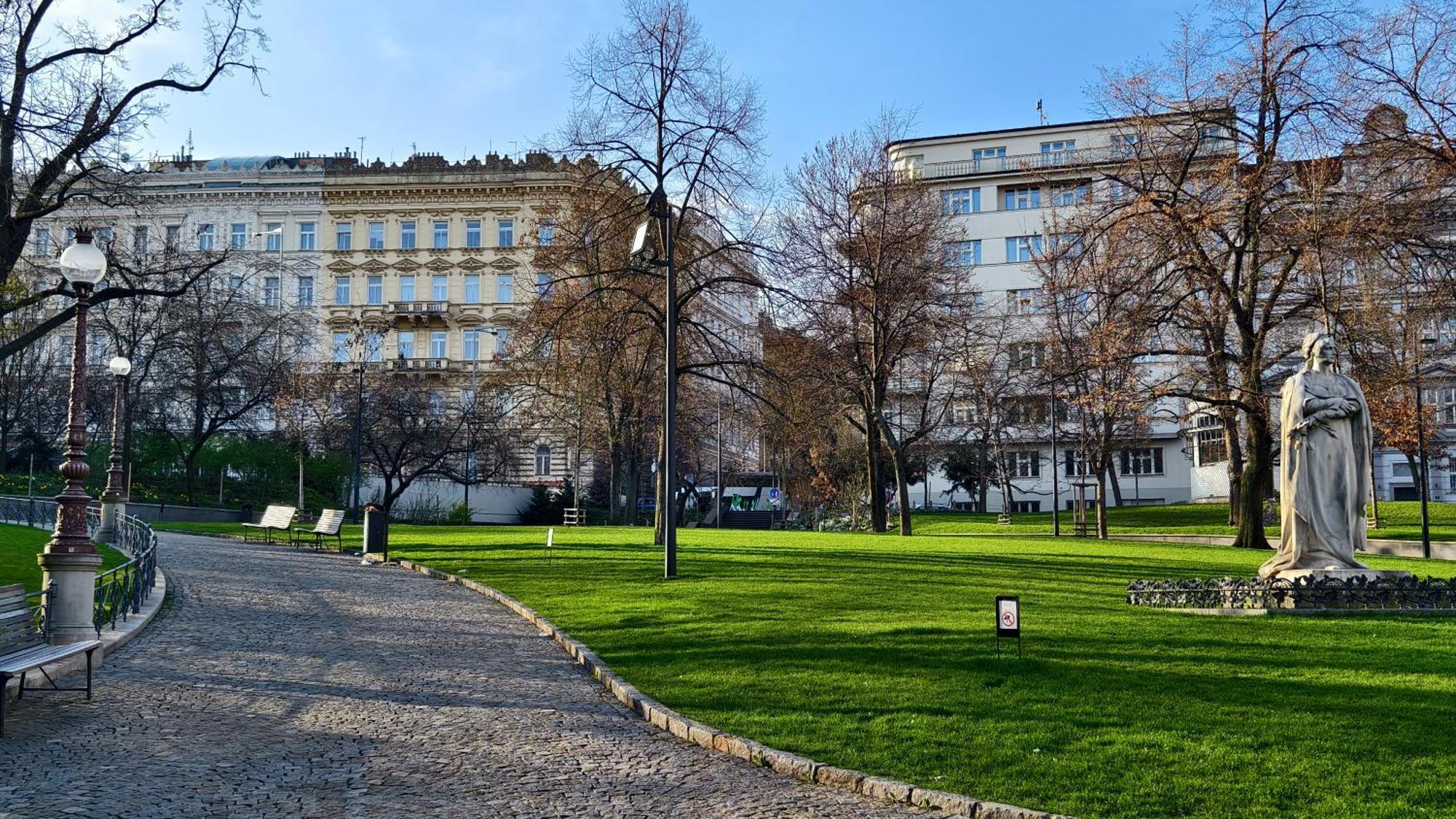 Apartments Katarina Praha Bagian luar foto